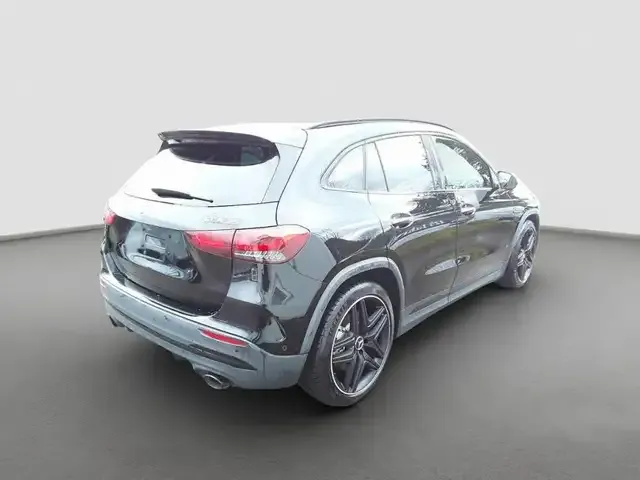 Mercedes-Benz GLA 35 AMG