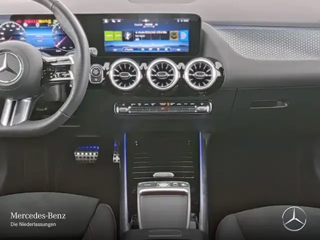Mercedes-Benz GLA 220