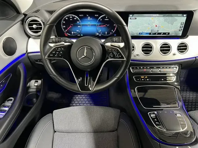Mercedes-Benz E 220
