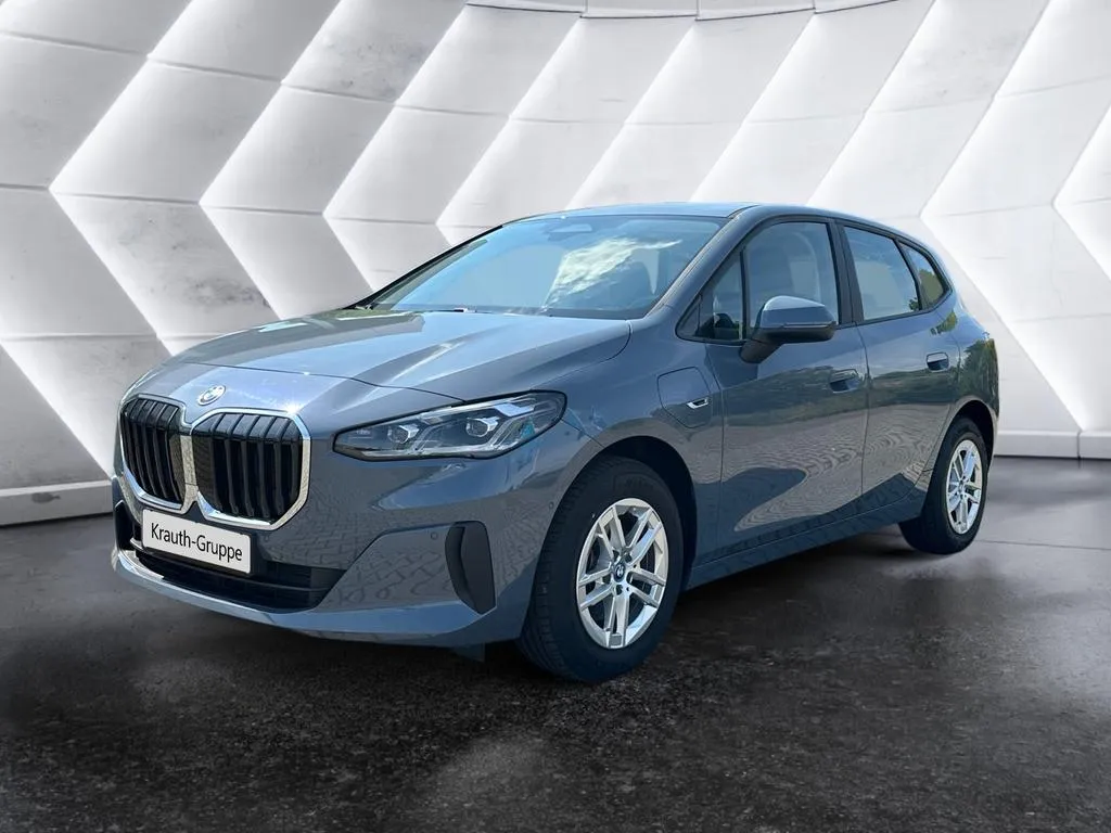 BMW 225