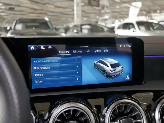 Mercedes-Benz CLA 200