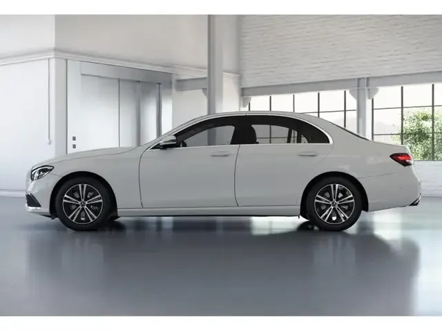 Mercedes-Benz E 200