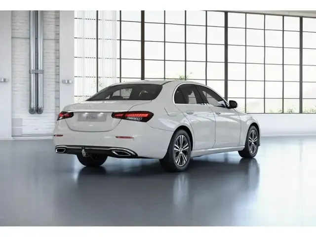 Mercedes-Benz E 200