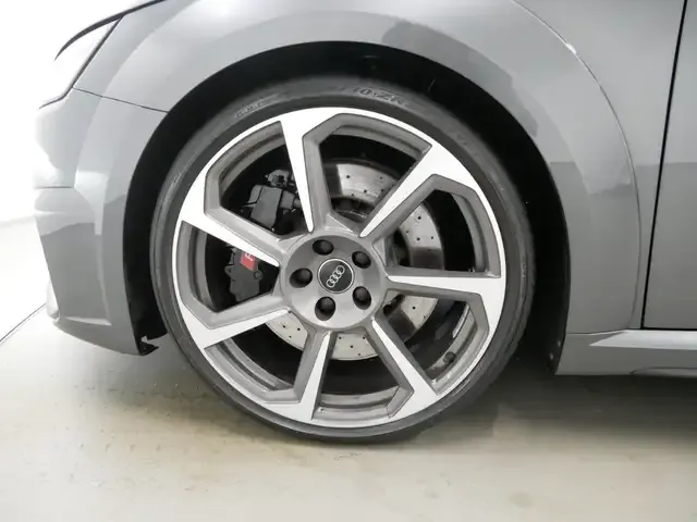 Audi TT RS