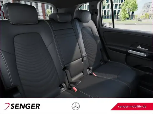 Mercedes-Benz EQB 300