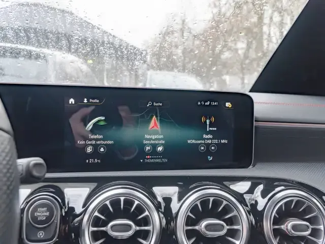 Mercedes-Benz CLA 200