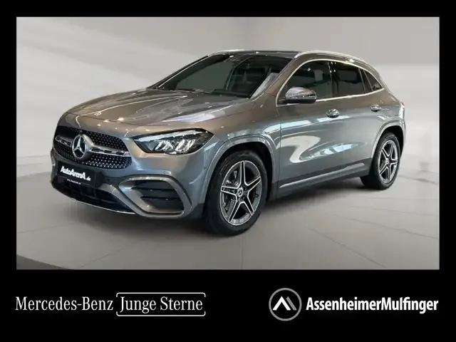 Mercedes-Benz GLA 180