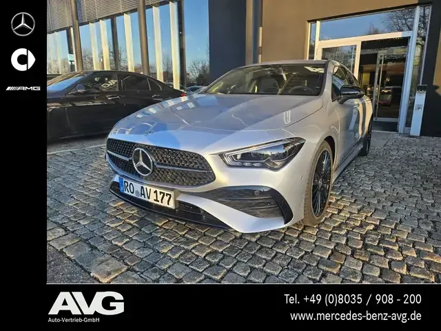 Mercedes-Benz CLA 200