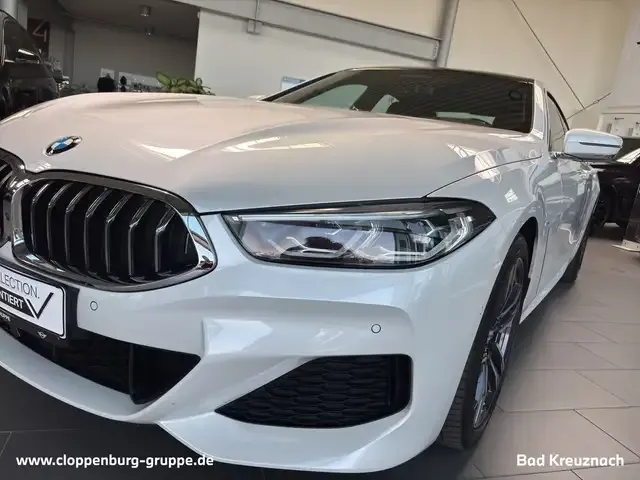 BMW 840