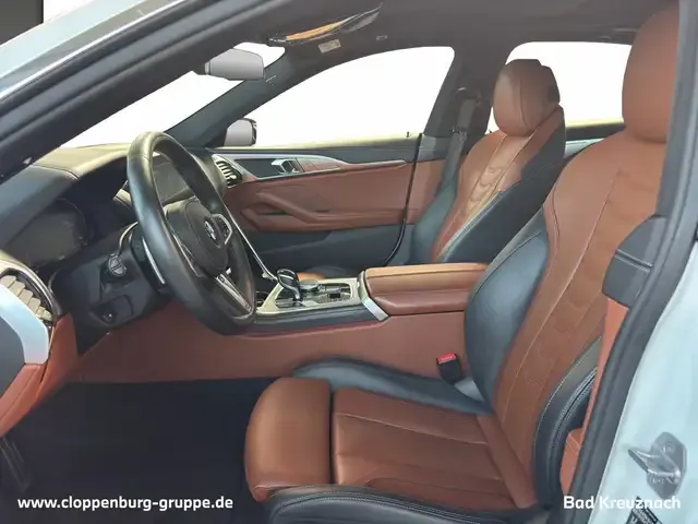 BMW 840