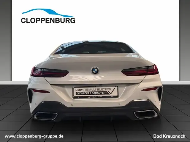 BMW 840
