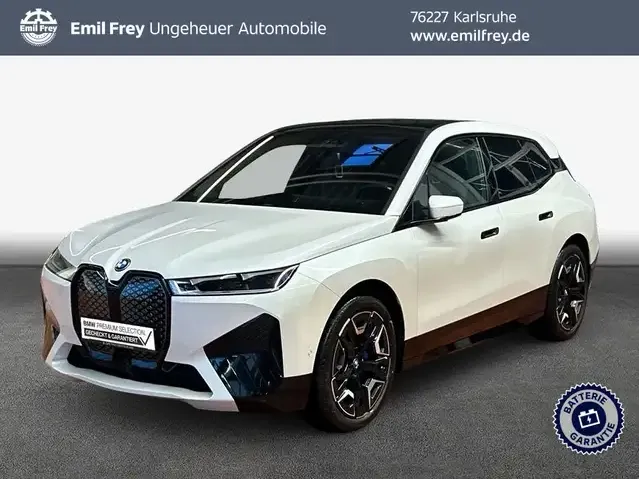 BMW iX