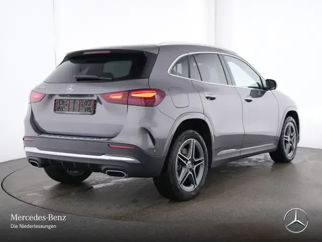 Mercedes-Benz GLA 250