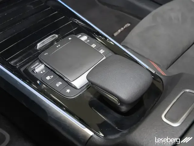 Mercedes-Benz EQB 350