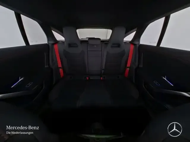 Mercedes-Benz CLA 35 AMG