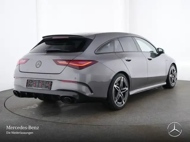 Mercedes-Benz CLA 35 AMG