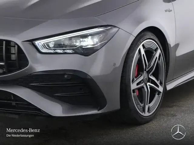 Mercedes-Benz CLA 35 AMG