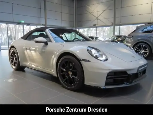 Porsche 992