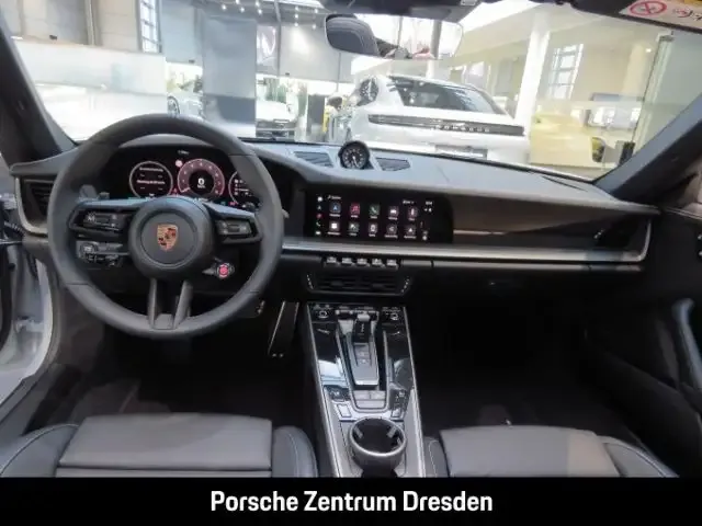 Porsche 992