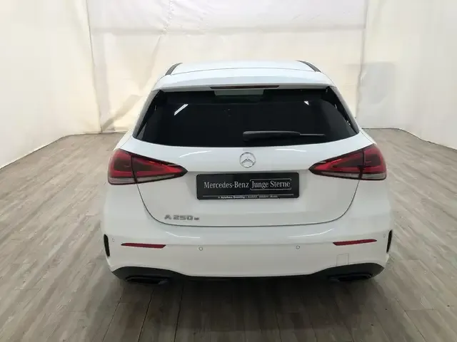 Mercedes-Benz A 250