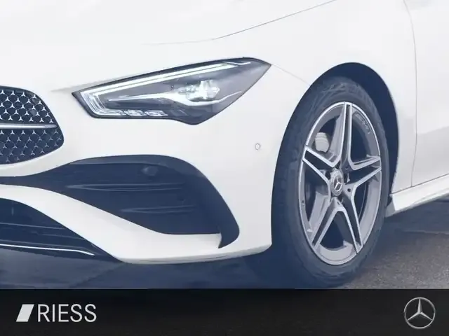 Mercedes-Benz CLA 180