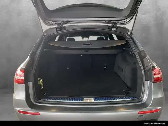 Mercedes-Benz E 63 AMG