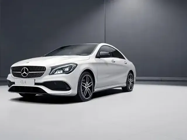Mercedes-Benz CLA 220