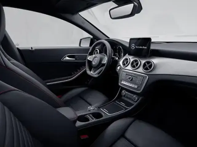 Mercedes-Benz CLA 220