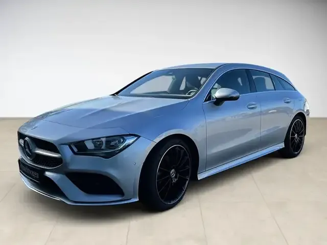 Mercedes-Benz CLA 220