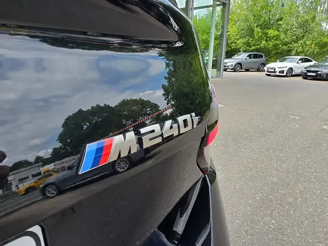 BMW 240