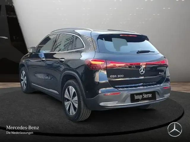 Mercedes-Benz EQA 300