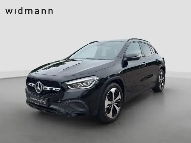 Mercedes-Benz GLA 180