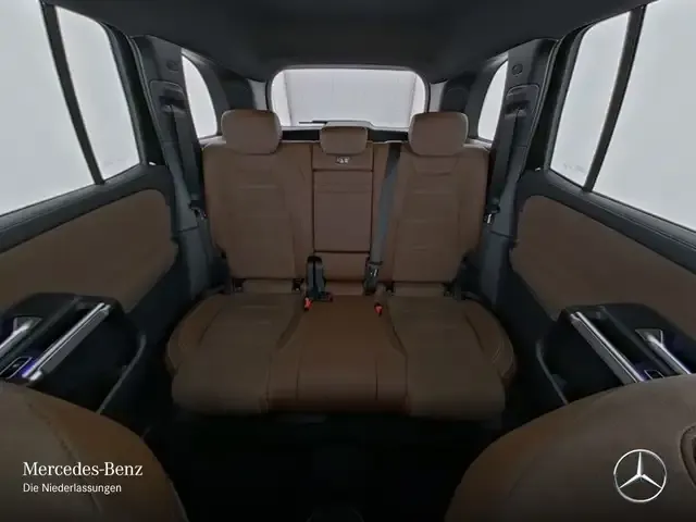 Mercedes-Benz GLB 220