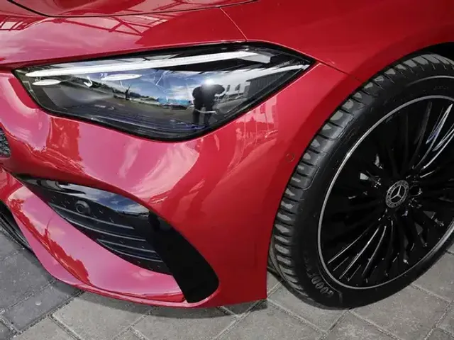 Mercedes-Benz CLE 200