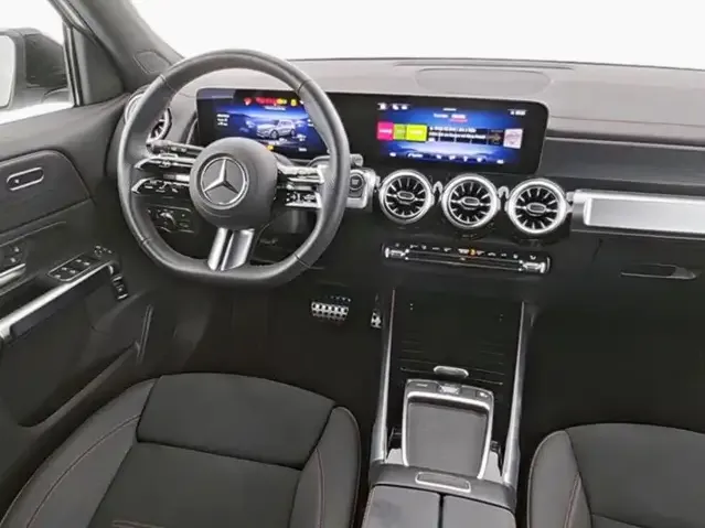 Mercedes-Benz EQB 300