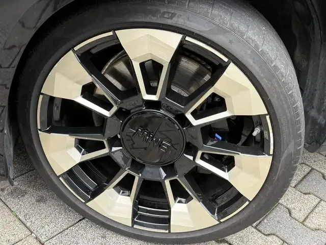 BMW XM