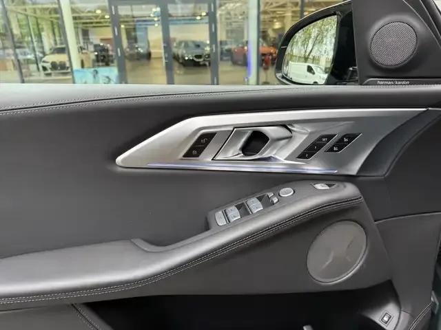 BMW XM