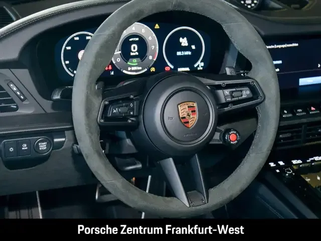 Porsche 992