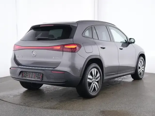 Mercedes-Benz EQA 300