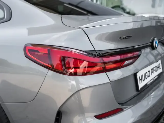 BMW 235
