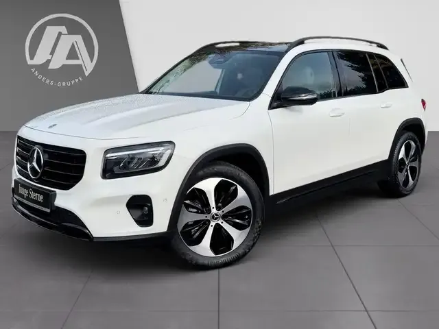 Mercedes-Benz GLB 220