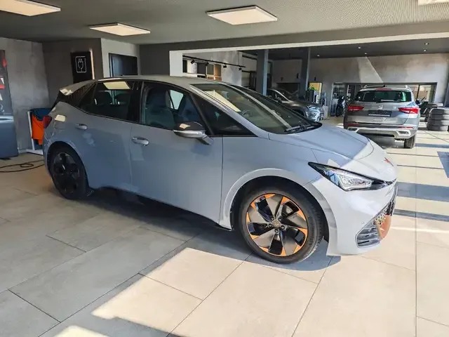 CUPRA Born
