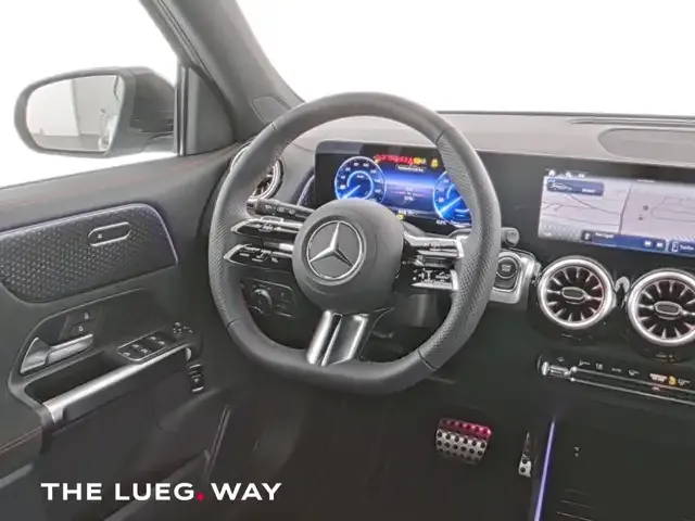 Mercedes-Benz EQB 300