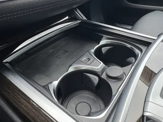 BMW 745
