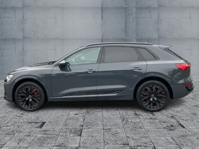 Audi Q8 e-tron