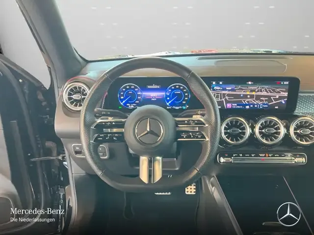Mercedes-Benz EQB 300