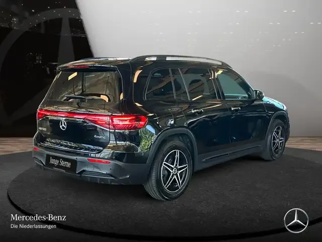 Mercedes-Benz EQB 300