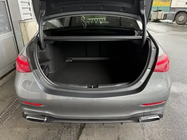 Mercedes-Benz C 180