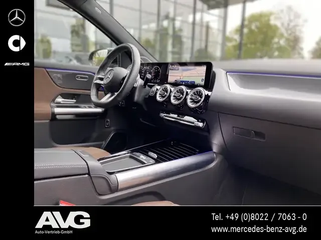 Mercedes-Benz GLA 220