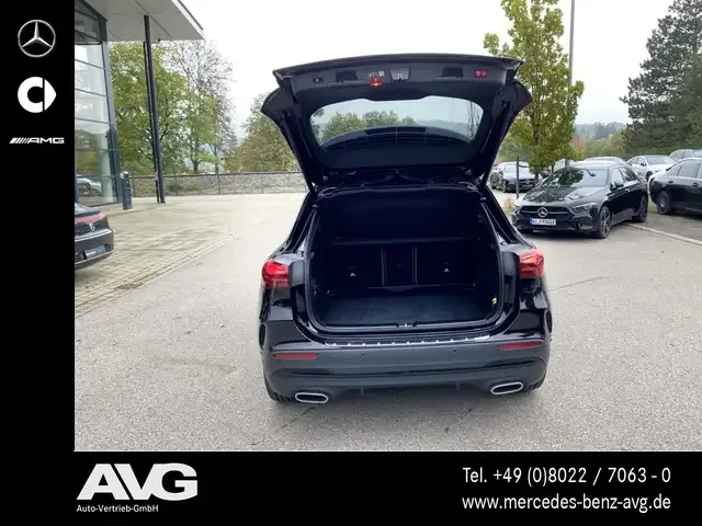 Mercedes-Benz GLA 220